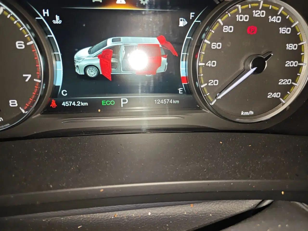 GAC Trumpchi M8 2021 Lingxiu Series 390T Deluxe Edition — миниатюра 12