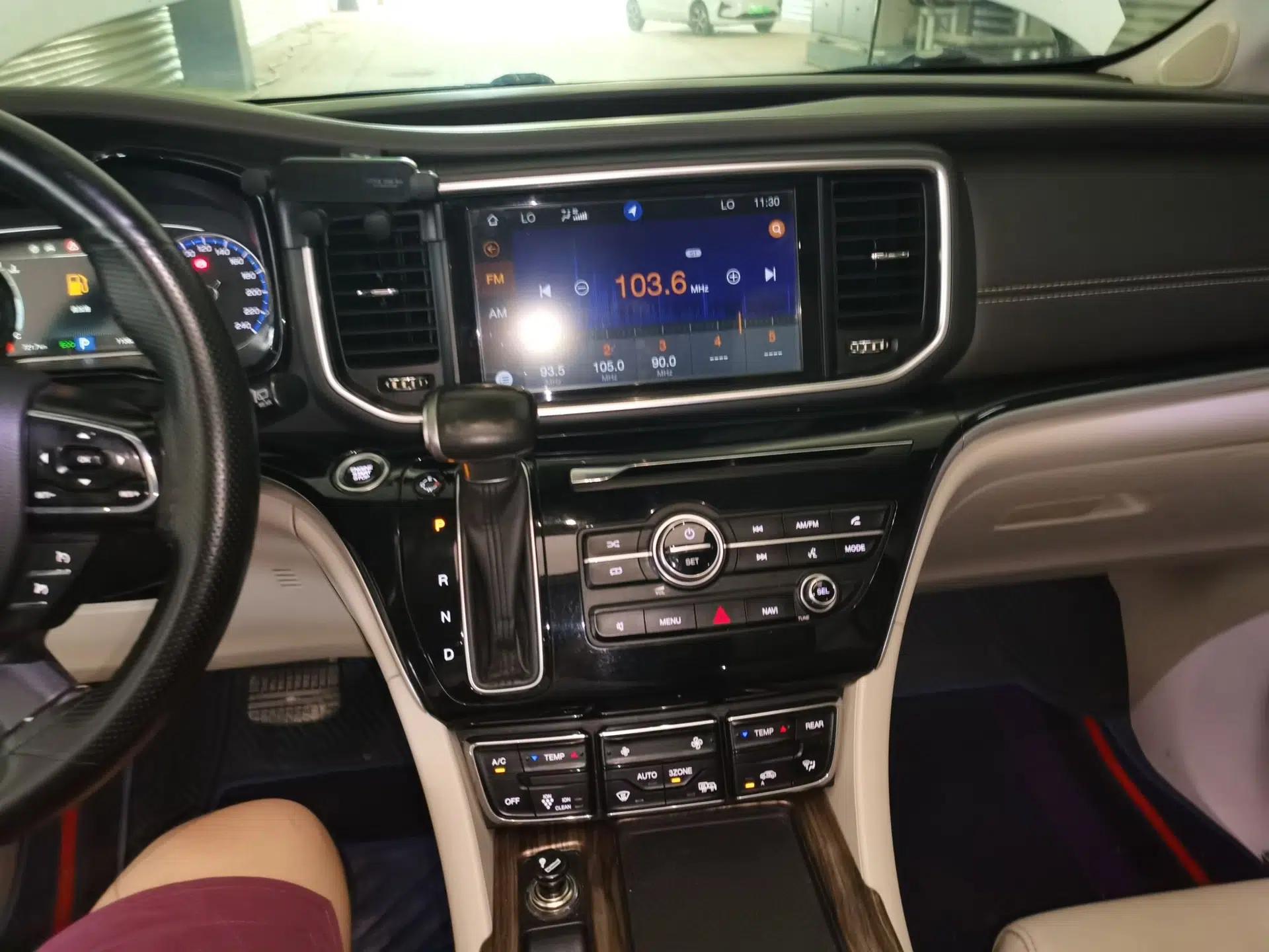 GAC Trumpchi M8 2018 320T Luxury Edition — миниатюра 13