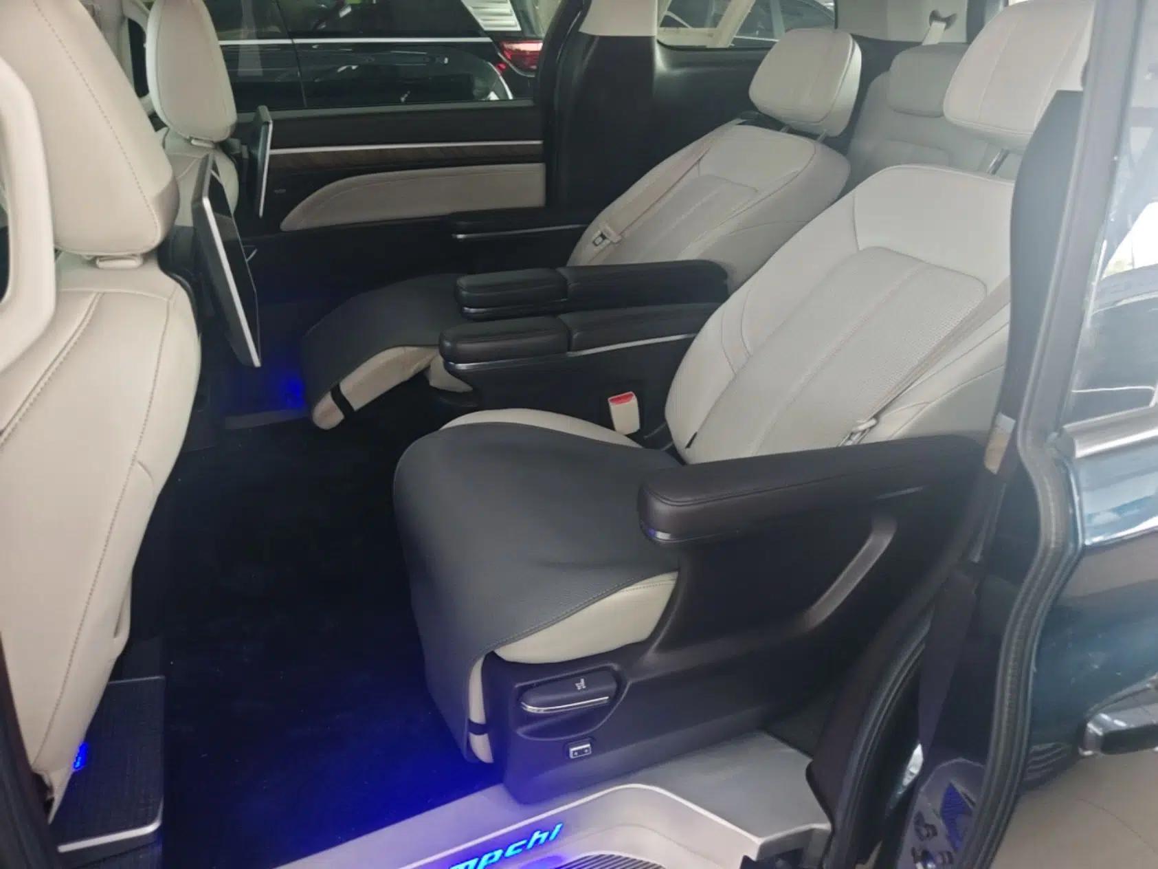 GAC Trumpchi M8 2021 Lingxiu Series 390T Flagship Edition — миниатюра 25