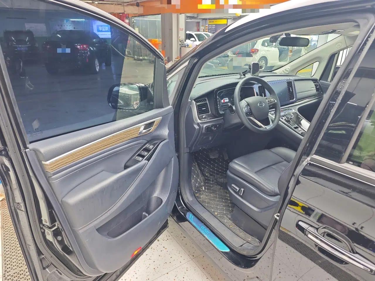 GAC Trumpchi M8 2023 Lingxiu Series 390T Deluxe Edition — миниатюра 23