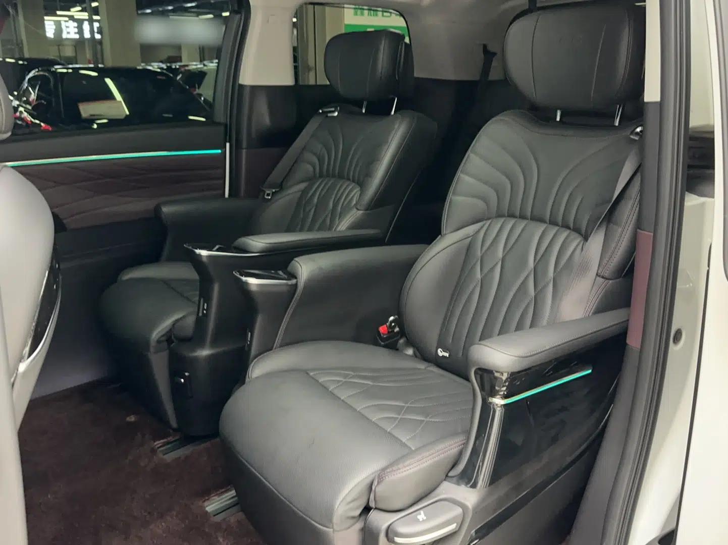 GAC Trumpchi M8 2024 Master Series 400T Ultimate Edition — миниатюра 10