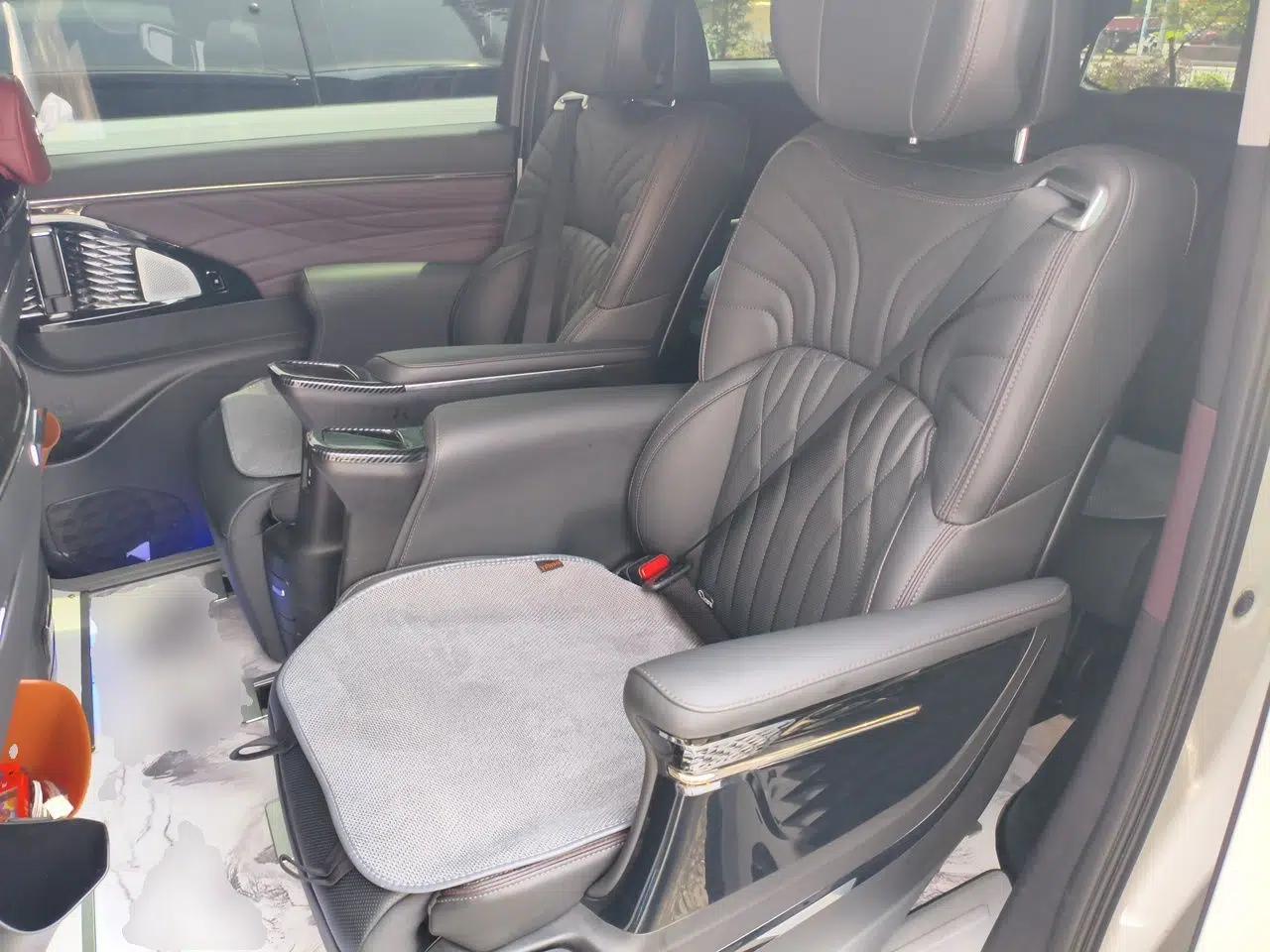 GAC Trumpchi M8 2024 Master Series 400T Ultimate Edition — миниатюра 17