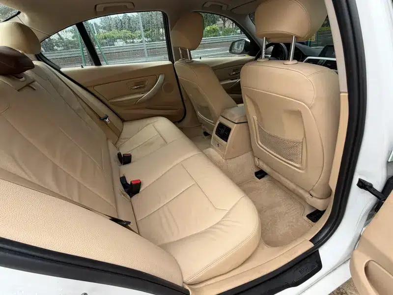 2014 BMW 3 Series 320i Fashion Edition — миниатюра 9