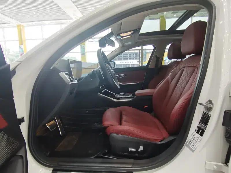2023 BMW 3 Series 320Li M Sport Package — миниатюра 12