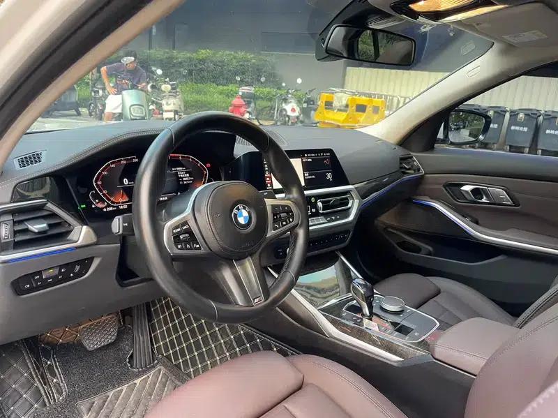 2020 BMW 3 Series 325Li M Sport Package — миниатюра 9