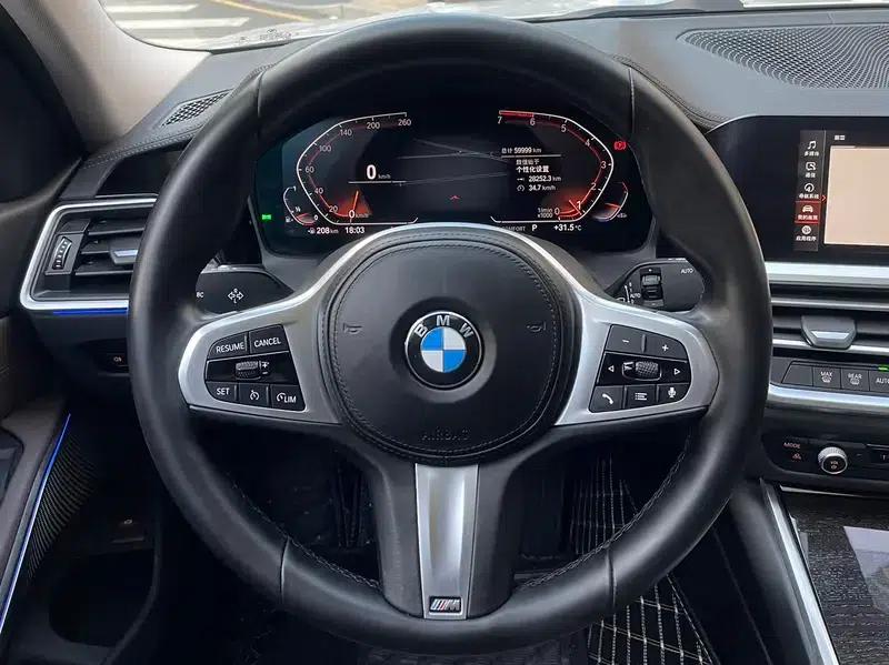 2020 BMW 3 Series 325Li M Sport Package — миниатюра 10
