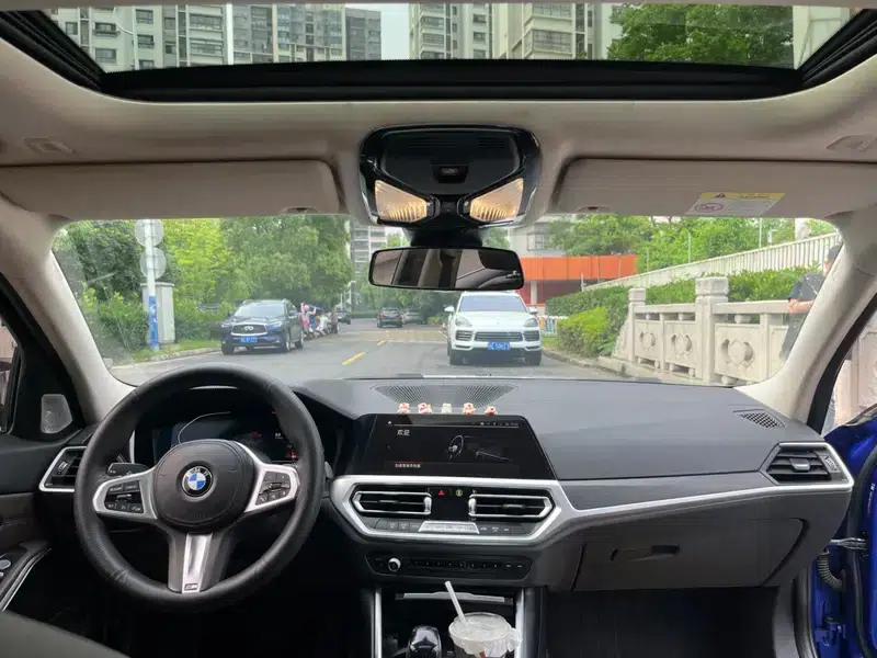 2020 BMW 3 Series 325i M Sport Package — миниатюра 8
