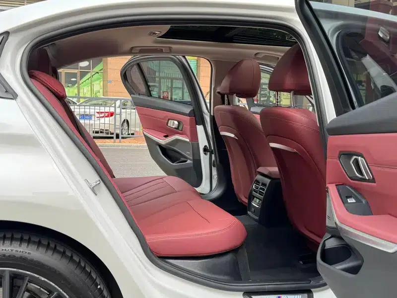 2023 BMW 3 Series 325Li M Sport Shadow Edition — миниатюра 23