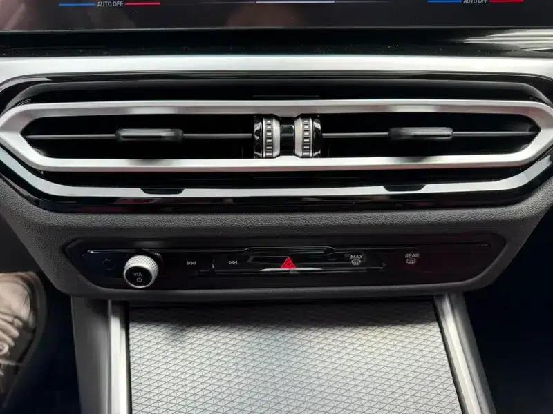 2023 BMW 3 Series 325Li M Sport Shadow Edition — миниатюра 8