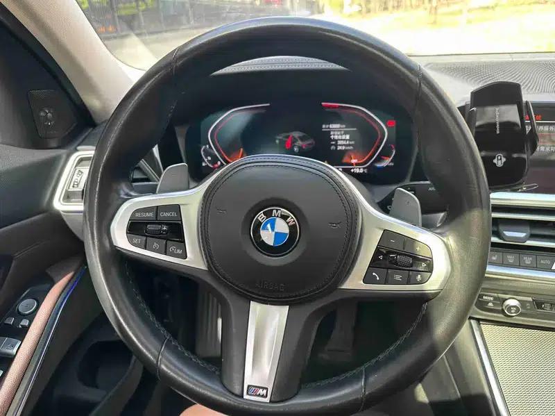 2022 BMW 3 Series Facelift 325i M Sport Shadow Edition — миниатюра 11
