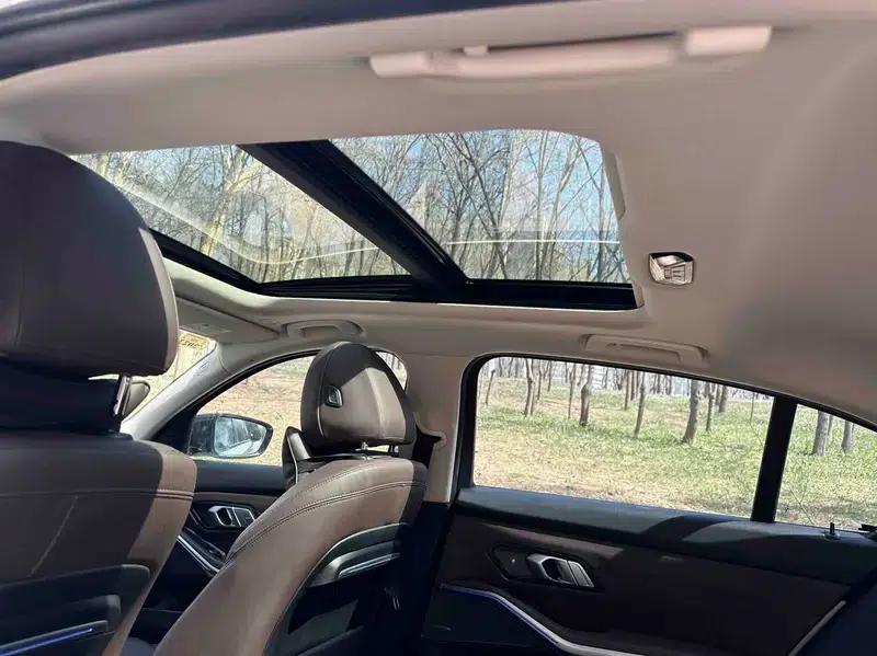 2022 BMW 3 Series Facelift 325i M Sport Shadow Edition — миниатюра 15