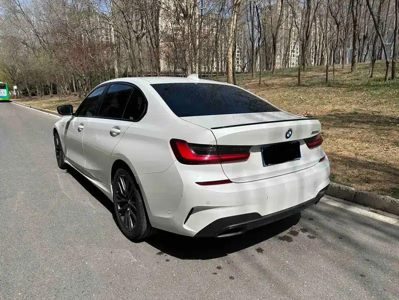 2022 BMW 3 Series Facelift 325i M Sport Shadow Edition — миниатюра 4