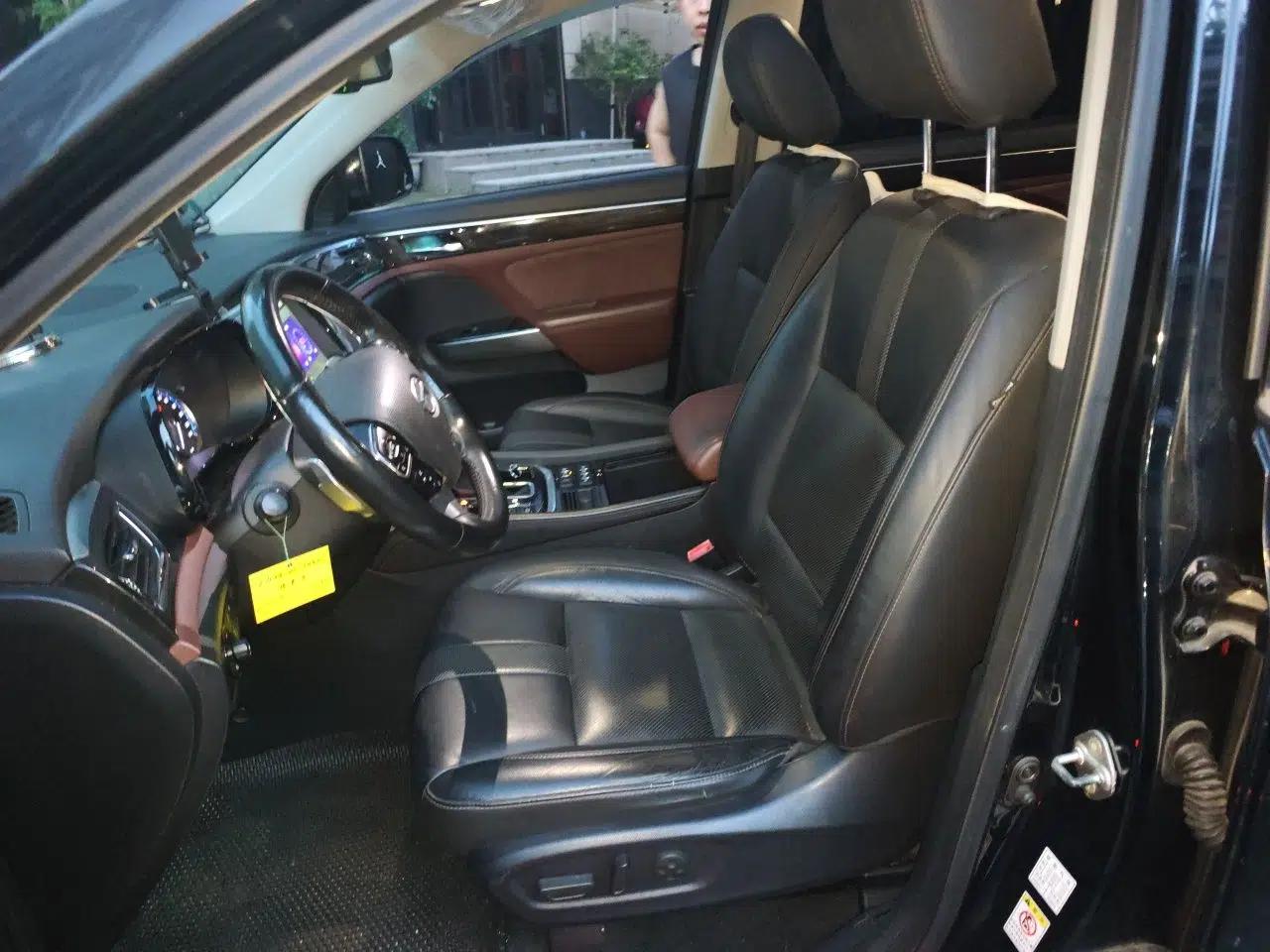 GAC Trumpchi GS8 2017 320T Two-Wheel Drive Prestige Version (7 Seats) — миниатюра 15