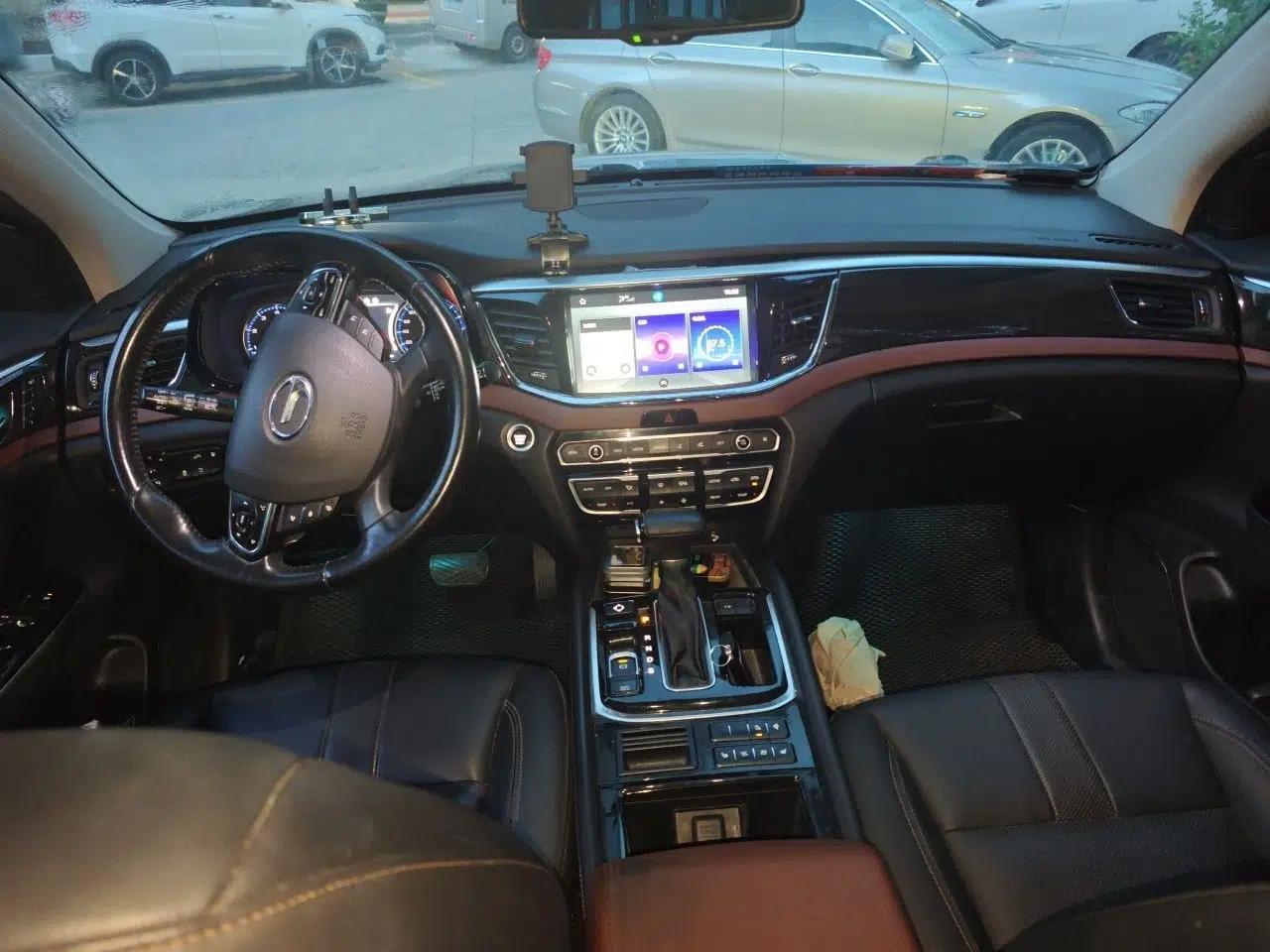 GAC Trumpchi GS8 2017 320T Two-Wheel Drive Prestige Version (7 Seats) — миниатюра 9