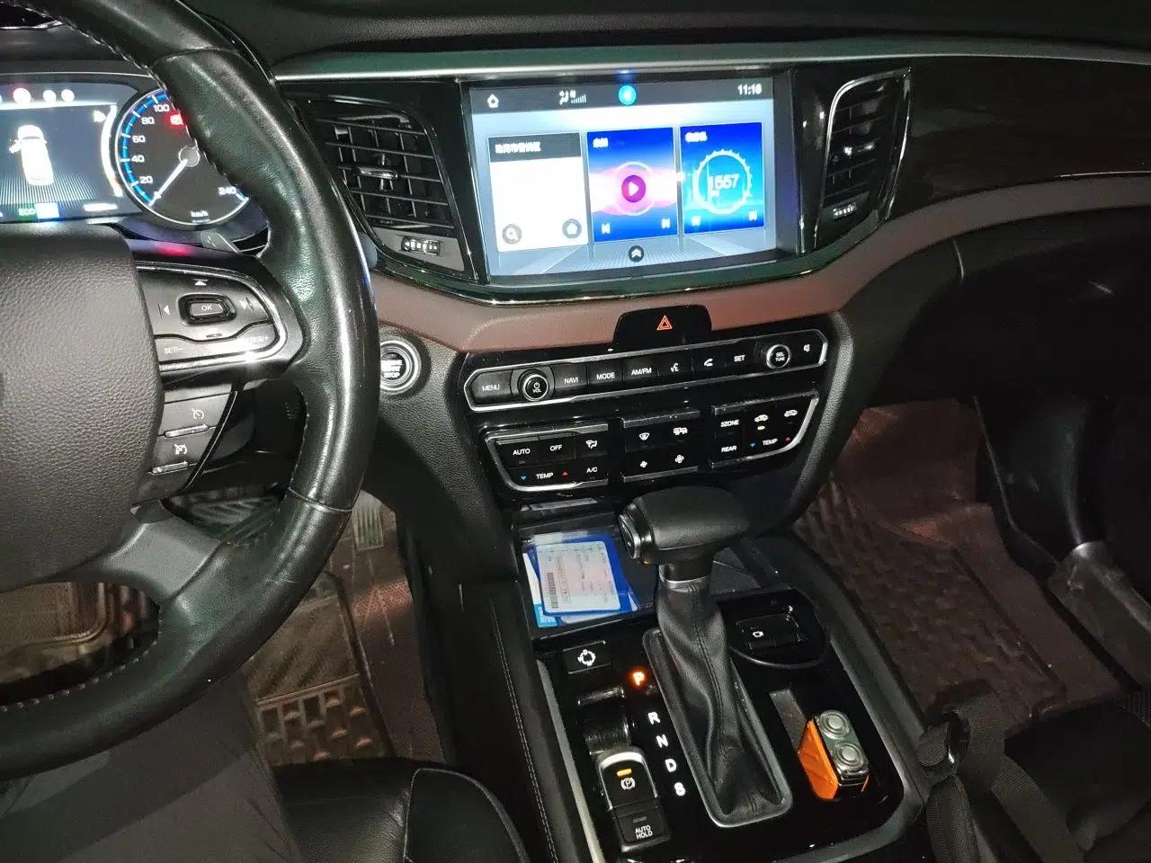 GAC Trumpchi GS8 2017 320T Two-Wheel Drive Luxury Smart Connectivity Version (7 Seats) — миниатюра 13