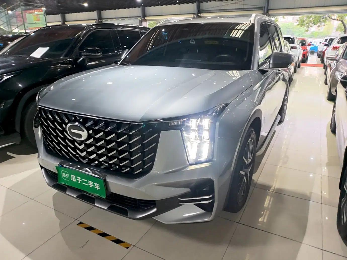 GAC Trumpchi GS8 2022 Linghang Series 2.0 TGDI Two-Wheel-Drive Luxury Smart Connectivity Version (7 Seats) — миниатюра 1
