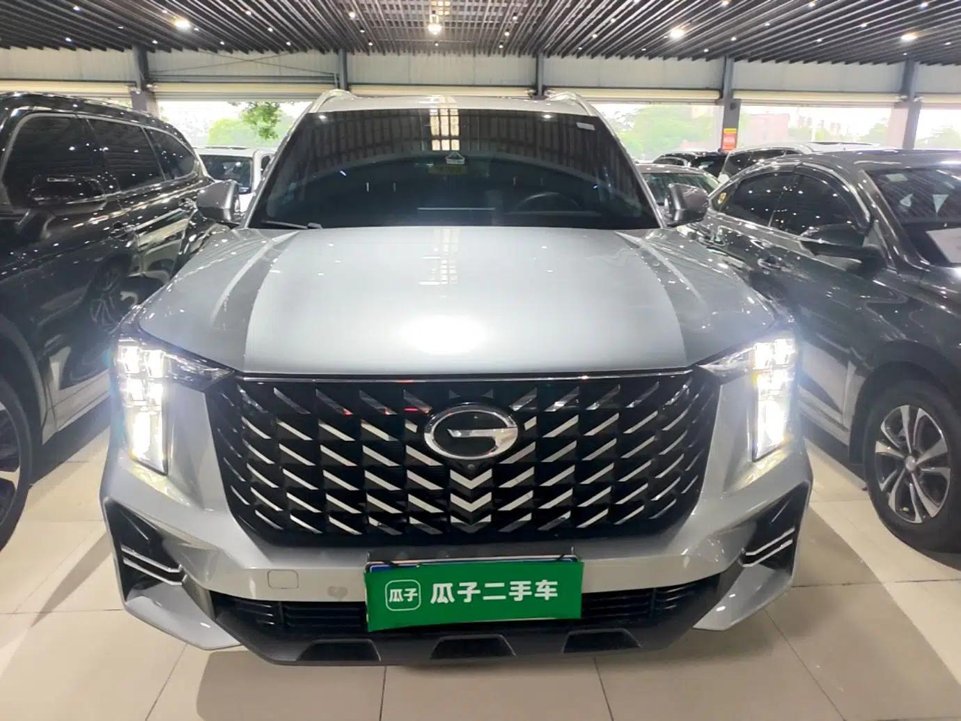 GAC Trumpchi GS8 2022 Linghang Series 2.0 TGDI Two-Wheel-Drive Luxury Smart Connectivity Version (7 Seats) — миниатюра 2