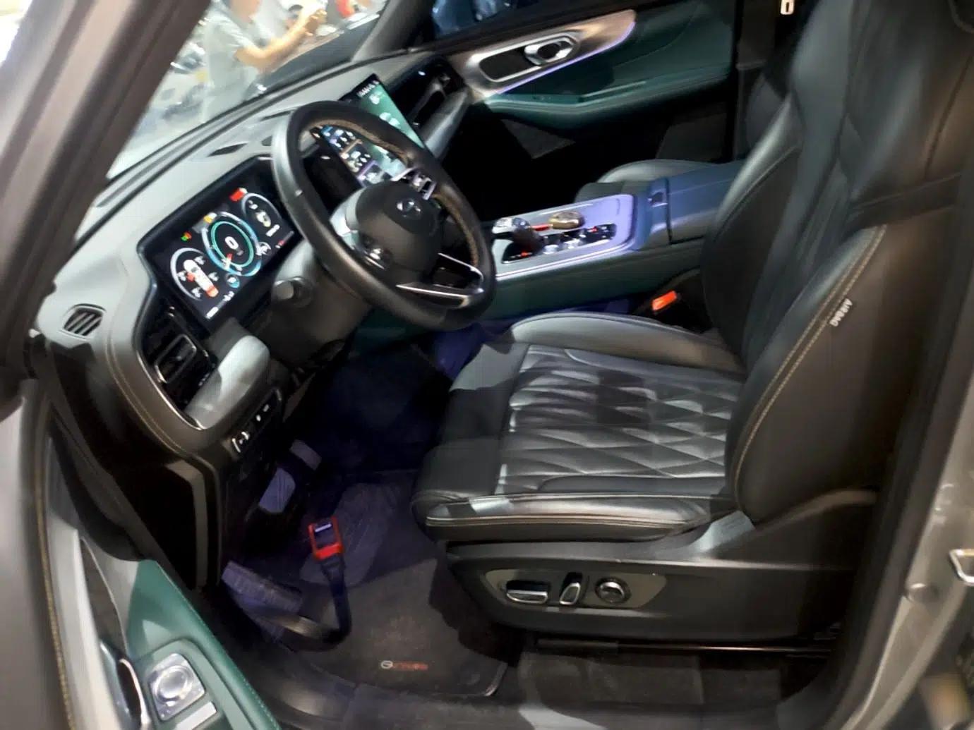 GAC Trumpchi GS8 2022 Linghang Series 2.0 TGDI Two-Wheel-Drive Luxury Smart Connectivity Version (7 Seats) — миниатюра 17