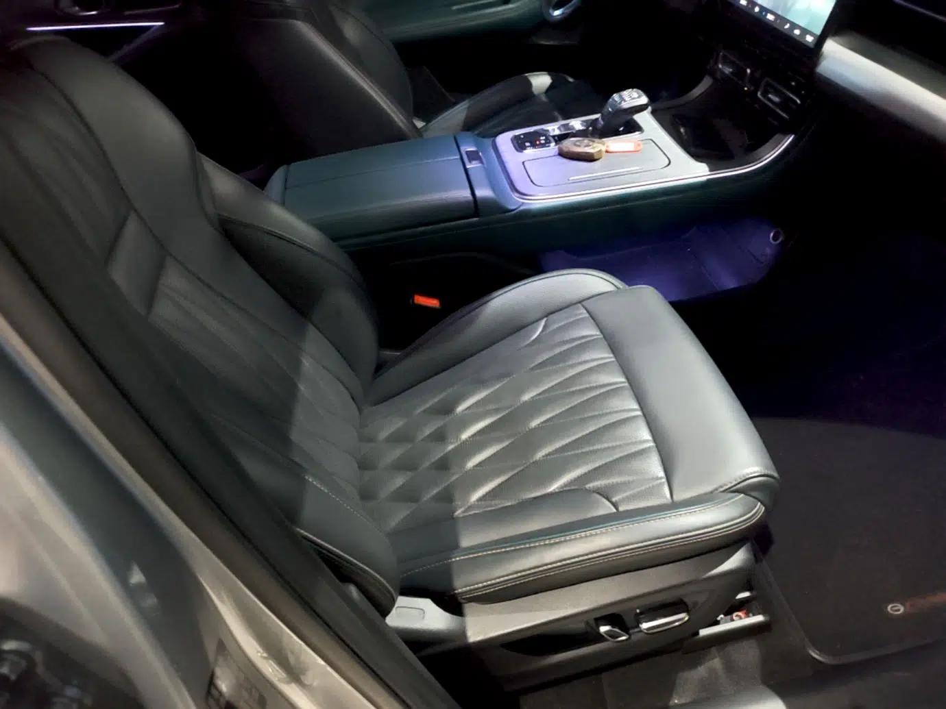 GAC Trumpchi GS8 2022 Linghang Series 2.0 TGDI Two-Wheel-Drive Luxury Smart Connectivity Version (7 Seats) — миниатюра 19