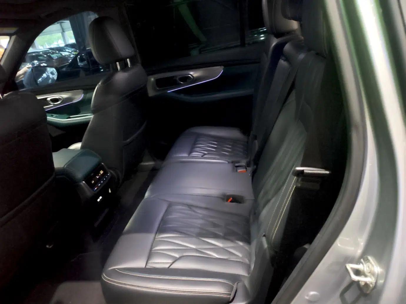 GAC Trumpchi GS8 2022 Linghang Series 2.0 TGDI Two-Wheel-Drive Luxury Smart Connectivity Version (7 Seats) — миниатюра 20