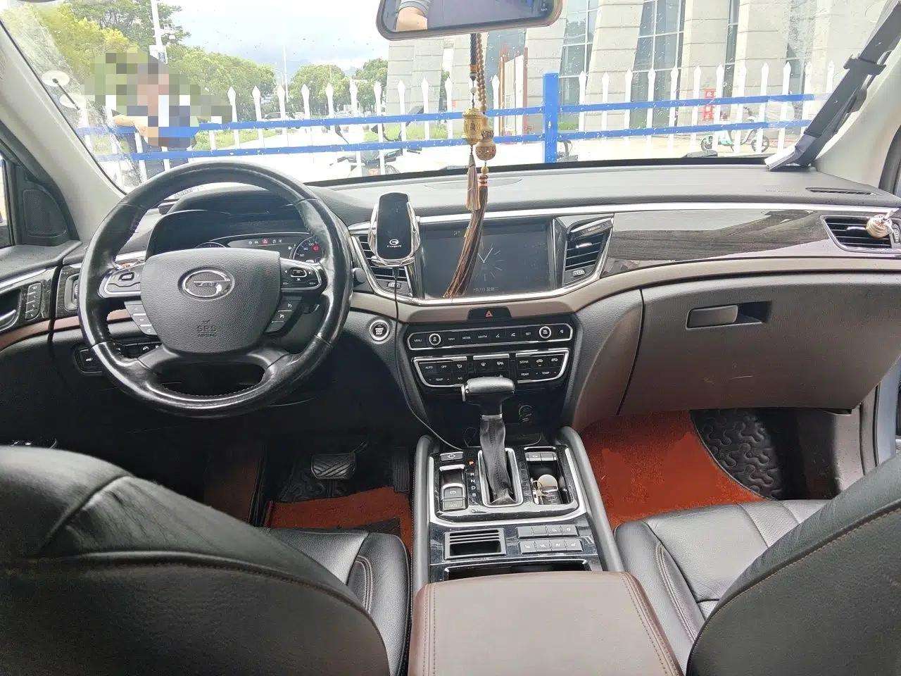 GAC Trumpchi GS8 2017 320T Two-Wheel Drive Luxury Smart Connectivity Version (7 Seats) — миниатюра 9