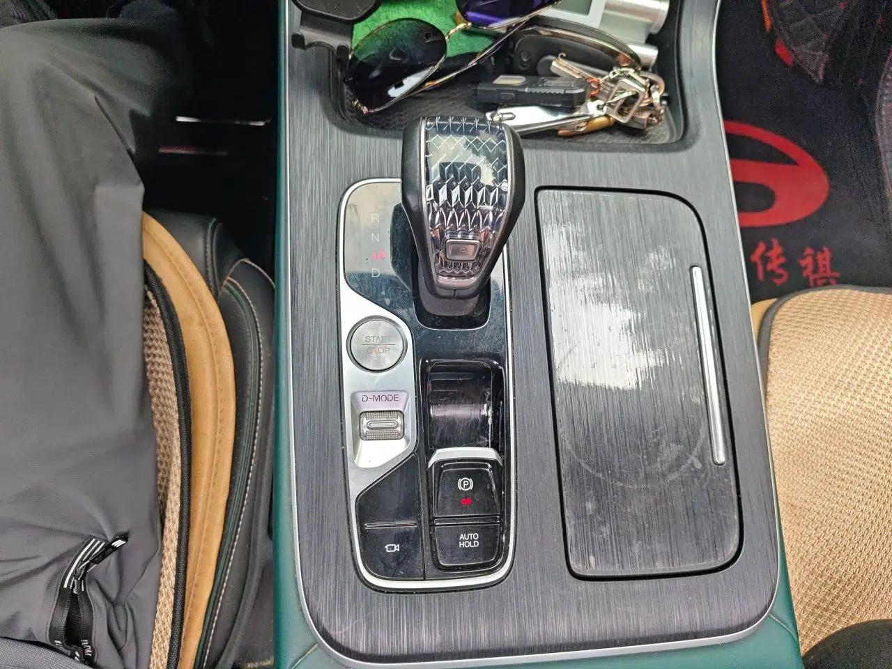 GAC Trumpchi GS8 2022 Linghang Series 2.0 TGDI Two-Wheel-Drive Luxury Smart Connectivity Version (7 Seats) — миниатюра 14