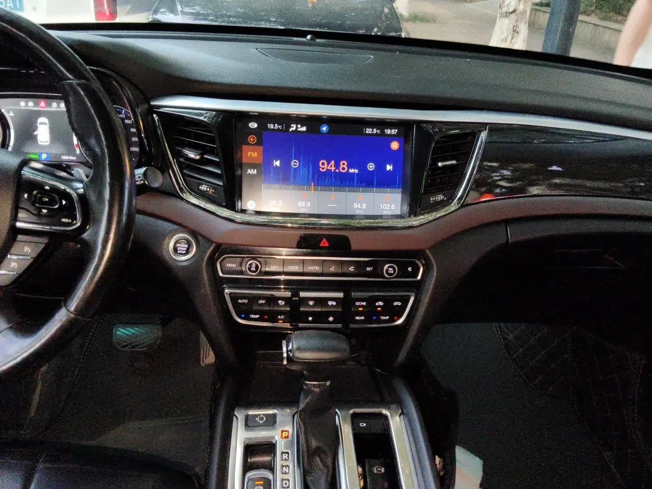 GAC Trumpchi GS8 2017 320T Two-Wheel Drive Luxury Smart Connectivity Version (7 Seats) — миниатюра 13