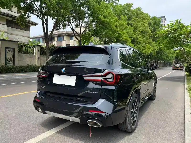 2024 BMW X3 2.0T Automatic AWD 5-seater Factory Custom Edition — миниатюра 5