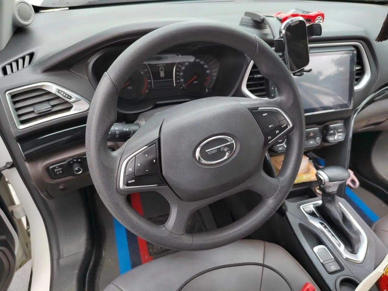 GAC Trumpchi GS4 2017 235T Automatic Two-Wheel Drive Elite Edition — миниатюра 10
