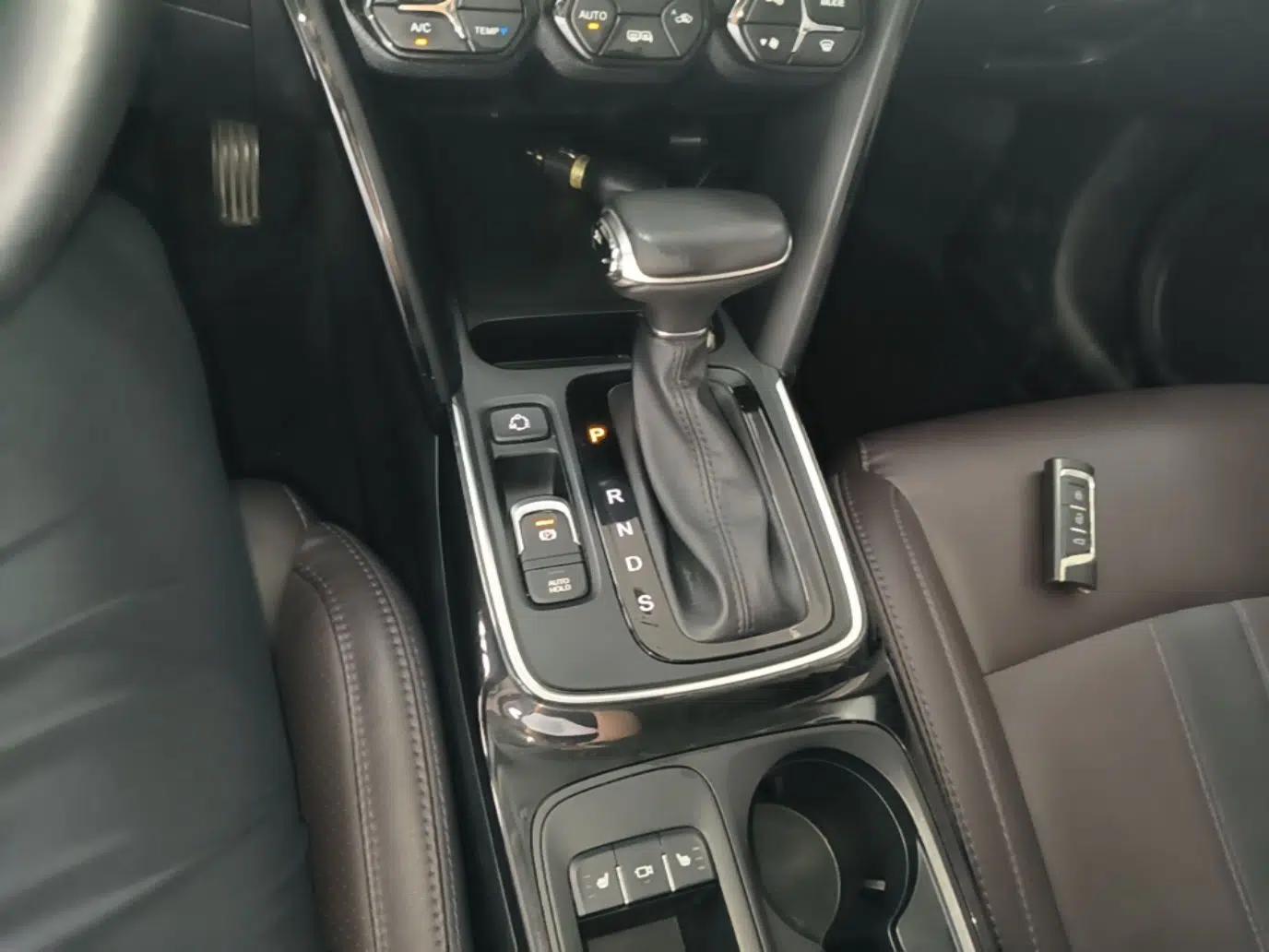 GAC Trumpchi GS4 2018 235T Automatic Two-Wheel Drive Luxury Smart Connectivity Millionth Anniversary Edition — миниатюра 16
