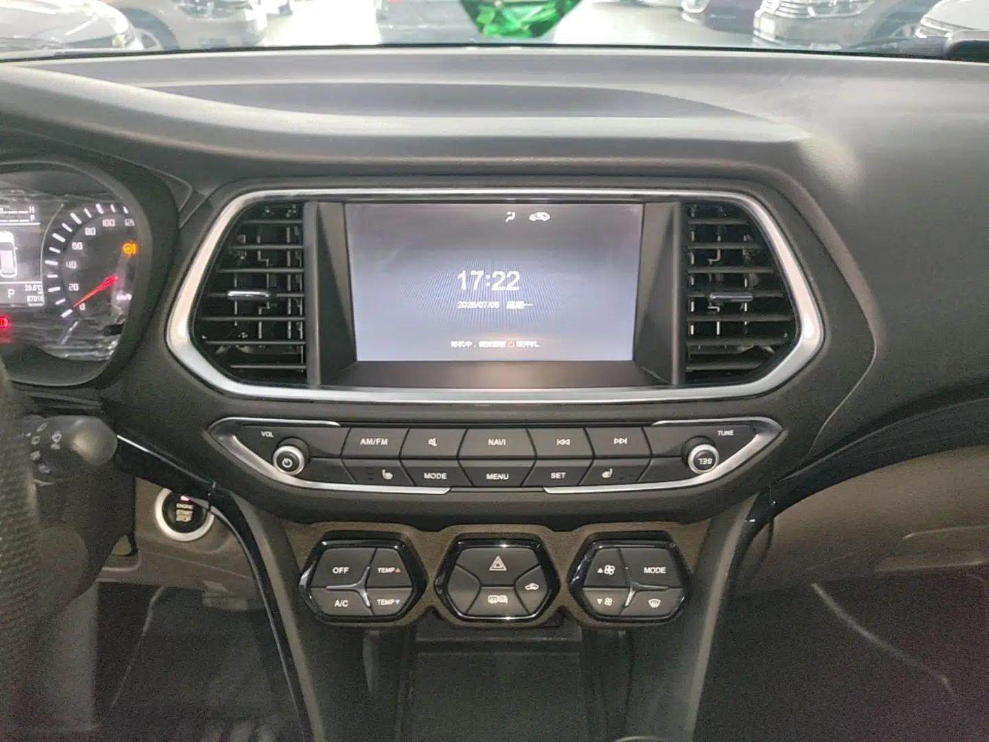 GAC Trumpchi GS4 2015 200T G-DCT Luxury Edition — миниатюра 15