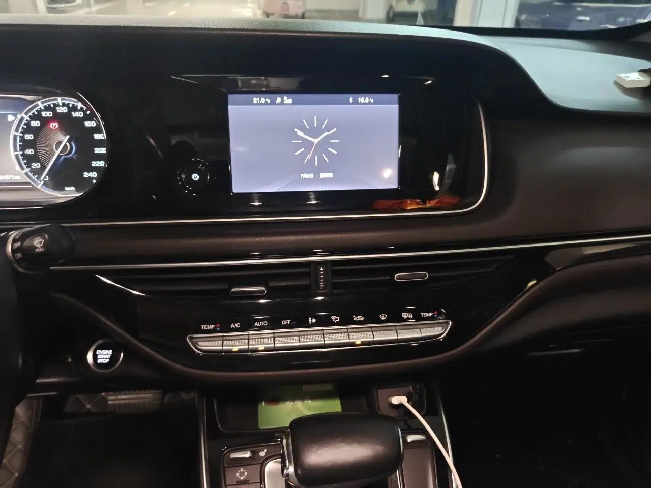 GAC Trumpchi M6 2019 270T Automatic Luxury Edition (7-seater) China V Standard — миниатюра 13
