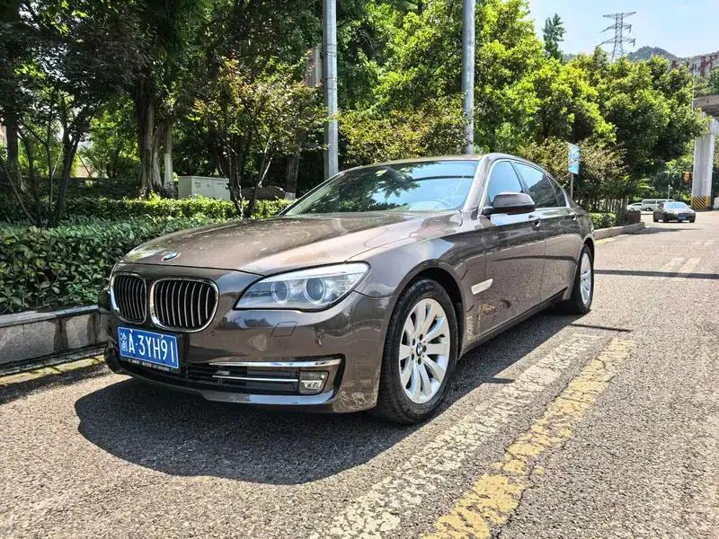 BMW 7 Series 2013 730Li Leading Edition — миниатюра 1
