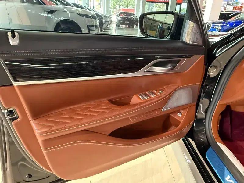 2019 BMW 7 Series Facelift M760Li xDrive V12 Sport Package — миниатюра 11