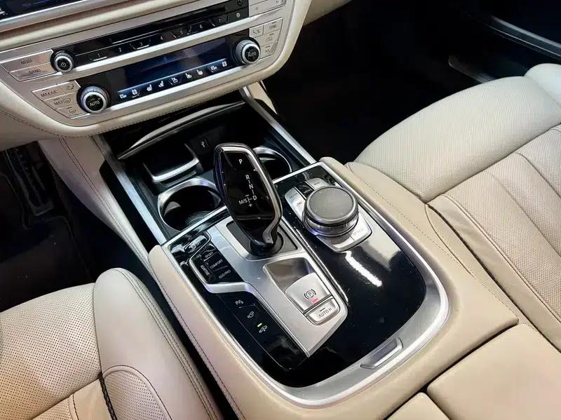 2018 BMW 7 Series 740Li xDrive Luxury M Sport Package — миниатюра 14