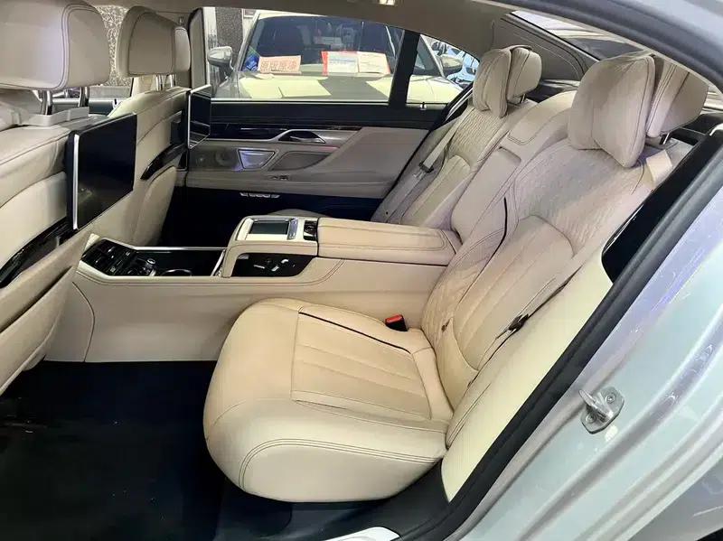 2018 BMW 7 Series 740Li xDrive Luxury M Sport Package — миниатюра 17