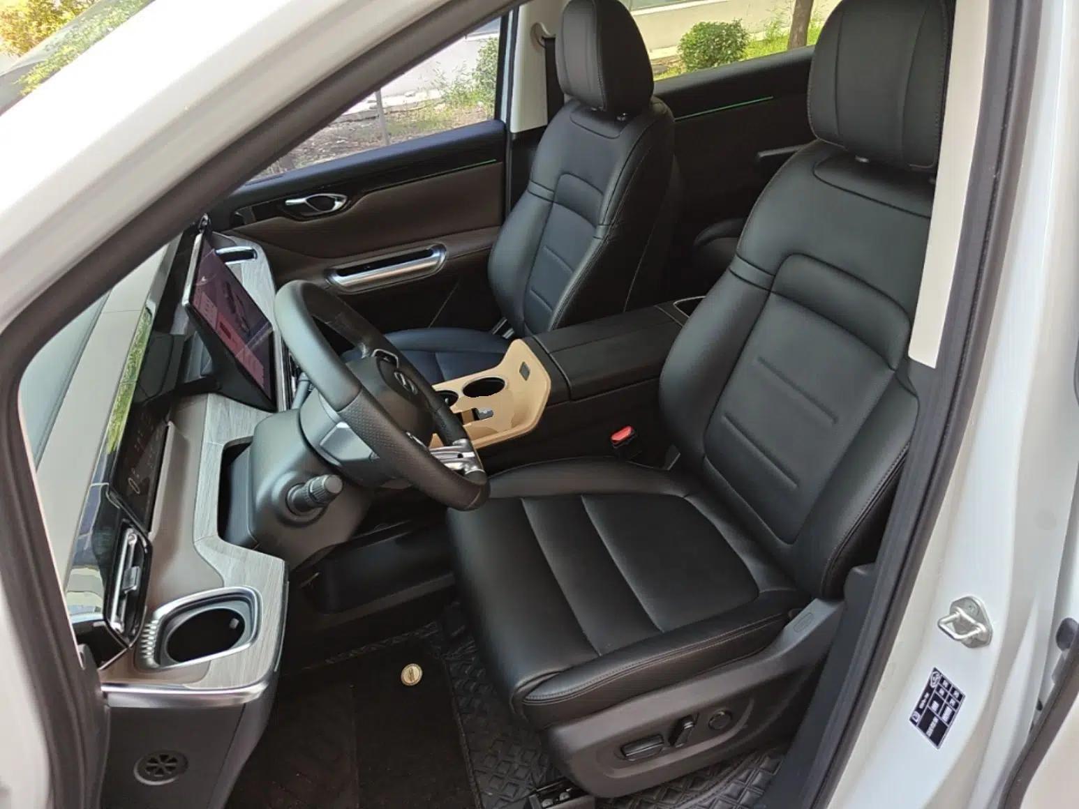 GAC Trumpchi E8 New Energy 2024 150km MAX — миниатюра 22