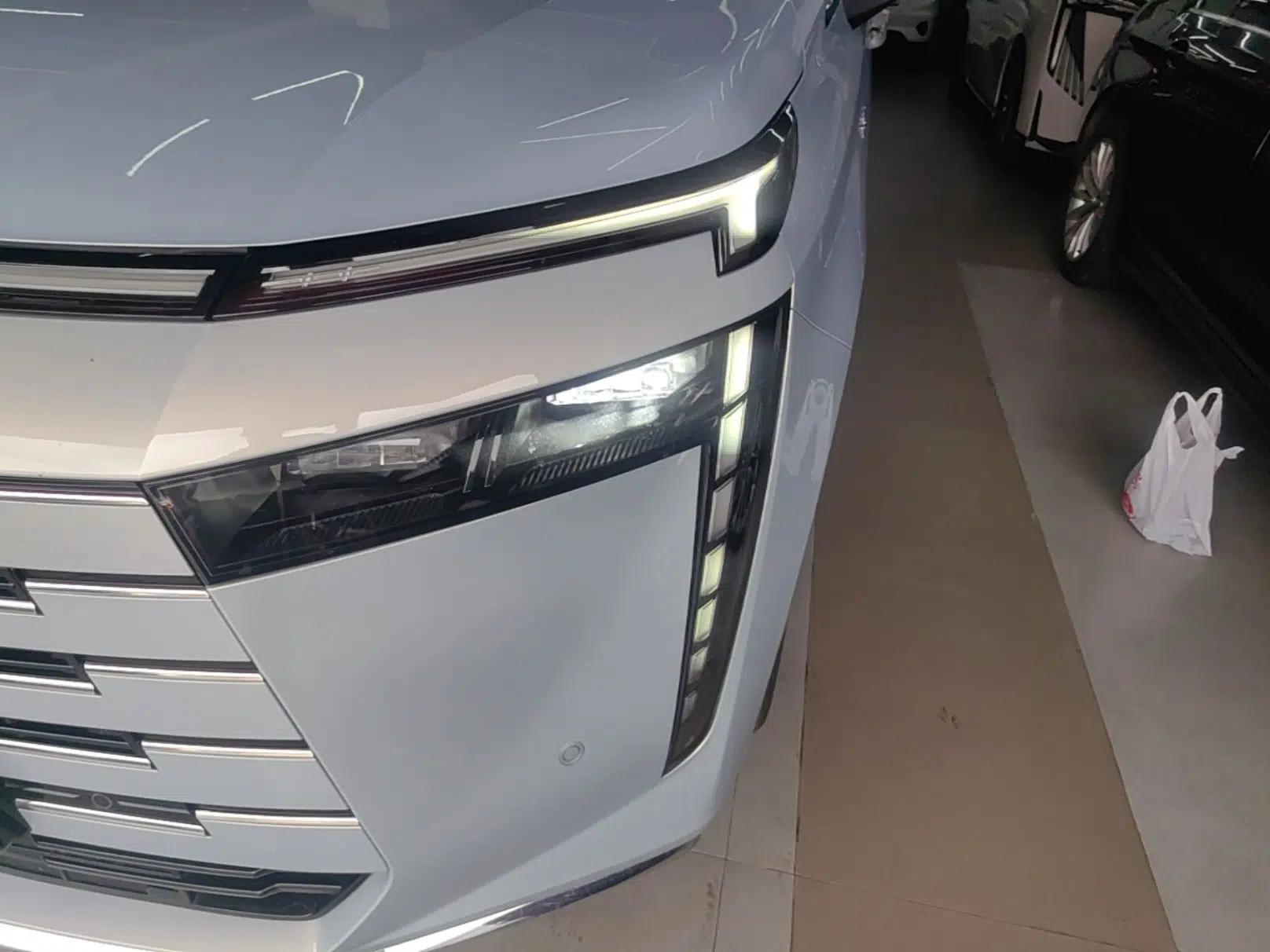 GAC Trumpchi E8 New Energy 2024 150km MAX+ — миниатюра 8