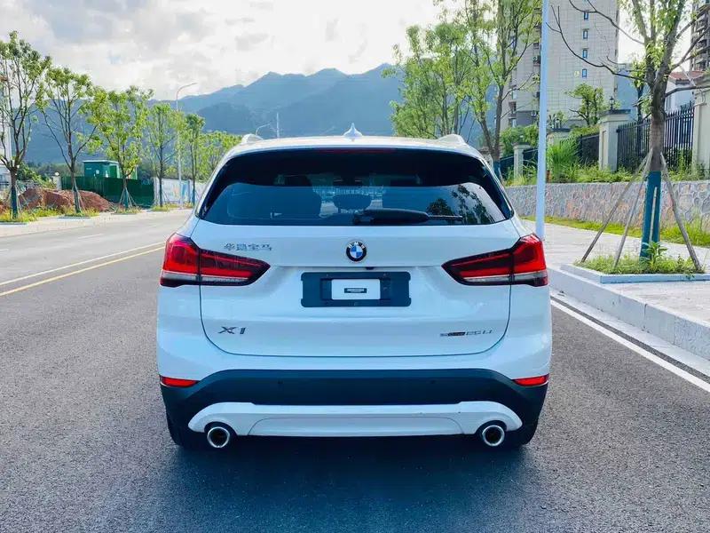 BMW X1 2021 sDrive25Li Leading Edition — миниатюра 5