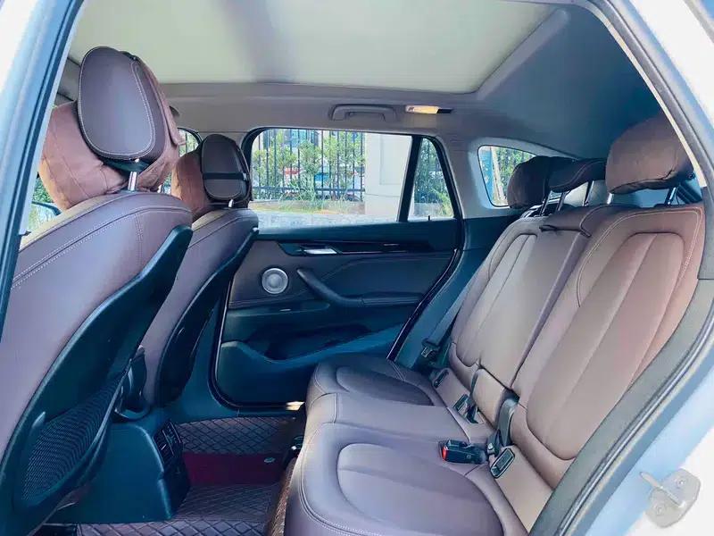 BMW X1 2021 sDrive25Li Leading Edition — миниатюра 9