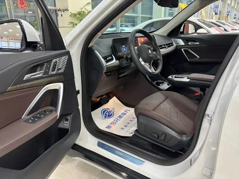2023 BMW X1 xDrive25Li X Design Package — миниатюра 6