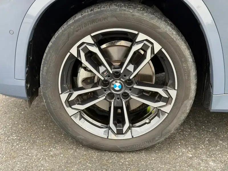 BMW X1 2023 sDrive25Li M Sport Package — миниатюра 7