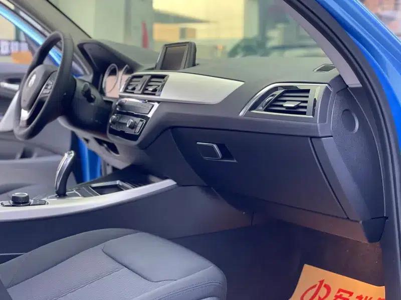 BMW 1 Series (Imported) 2016 118i Leading Edition — миниатюра 7