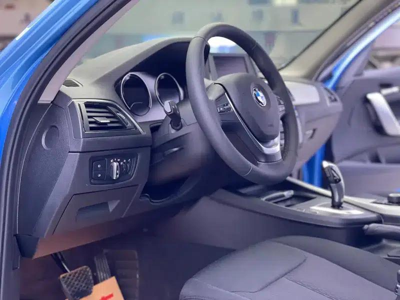 BMW 1 Series (Imported) 2016 118i Leading Edition — миниатюра 8