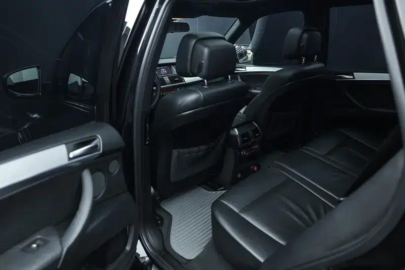 BMW X5 (Imported) 2010 X5 M — миниатюра 17
