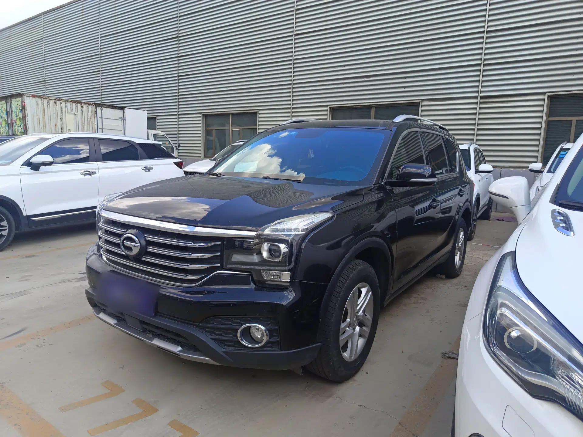 GAC Trumpchi GS7 2017 280T Two-Wheel Drive Luxury Model — миниатюра 1