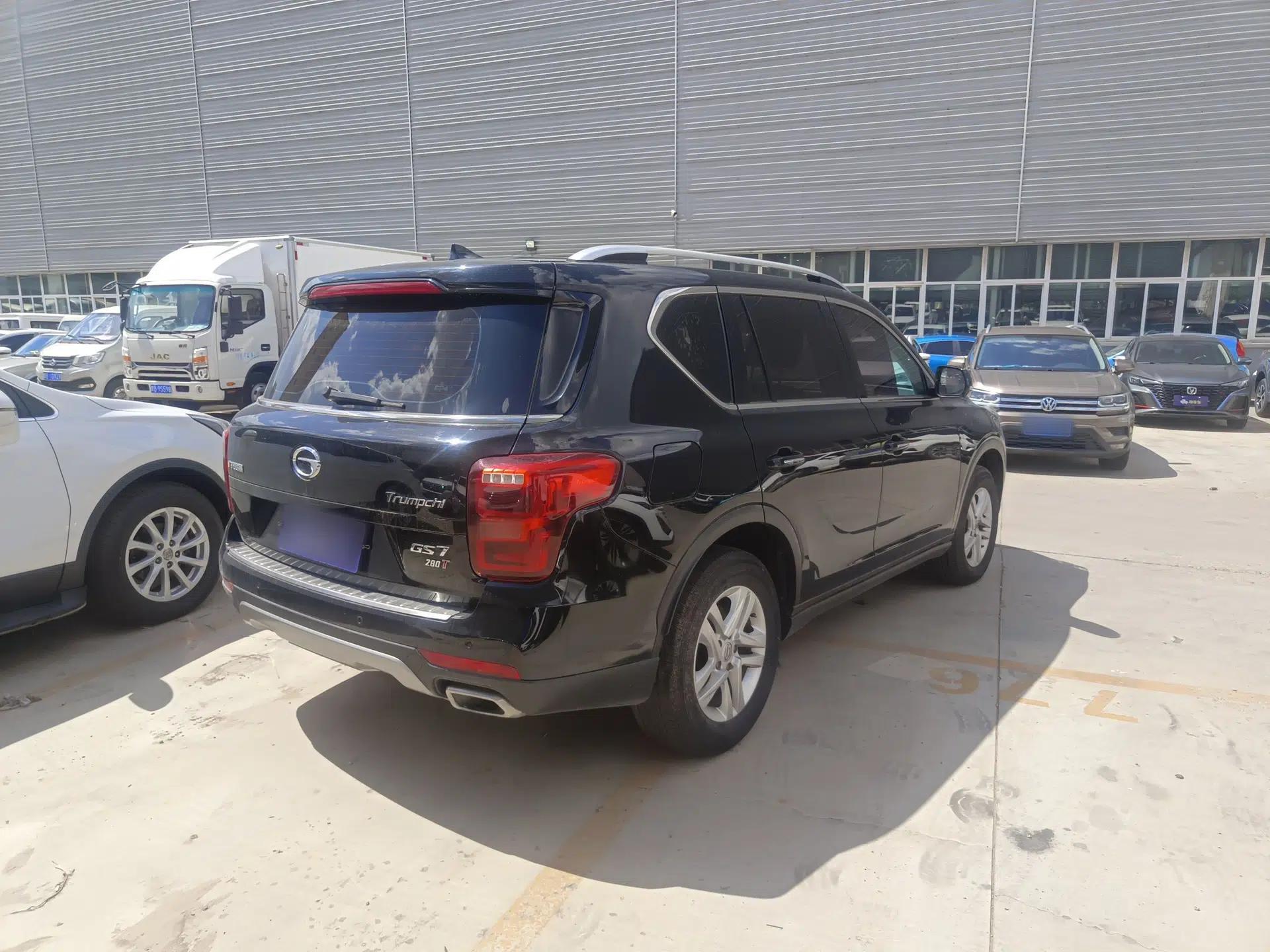 GAC Trumpchi GS7 2017 280T Two-Wheel Drive Luxury Model — миниатюра 4
