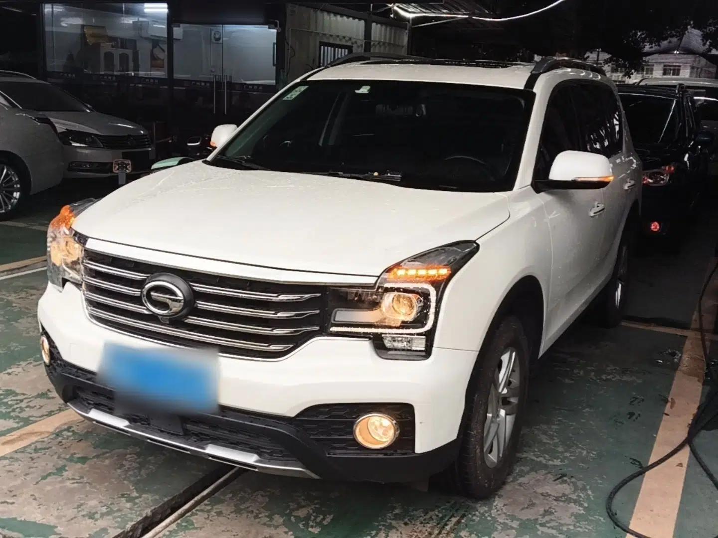 GAC Trumpchi GS7 2017 280T Two-Wheel Drive Luxury Model — миниатюра 1