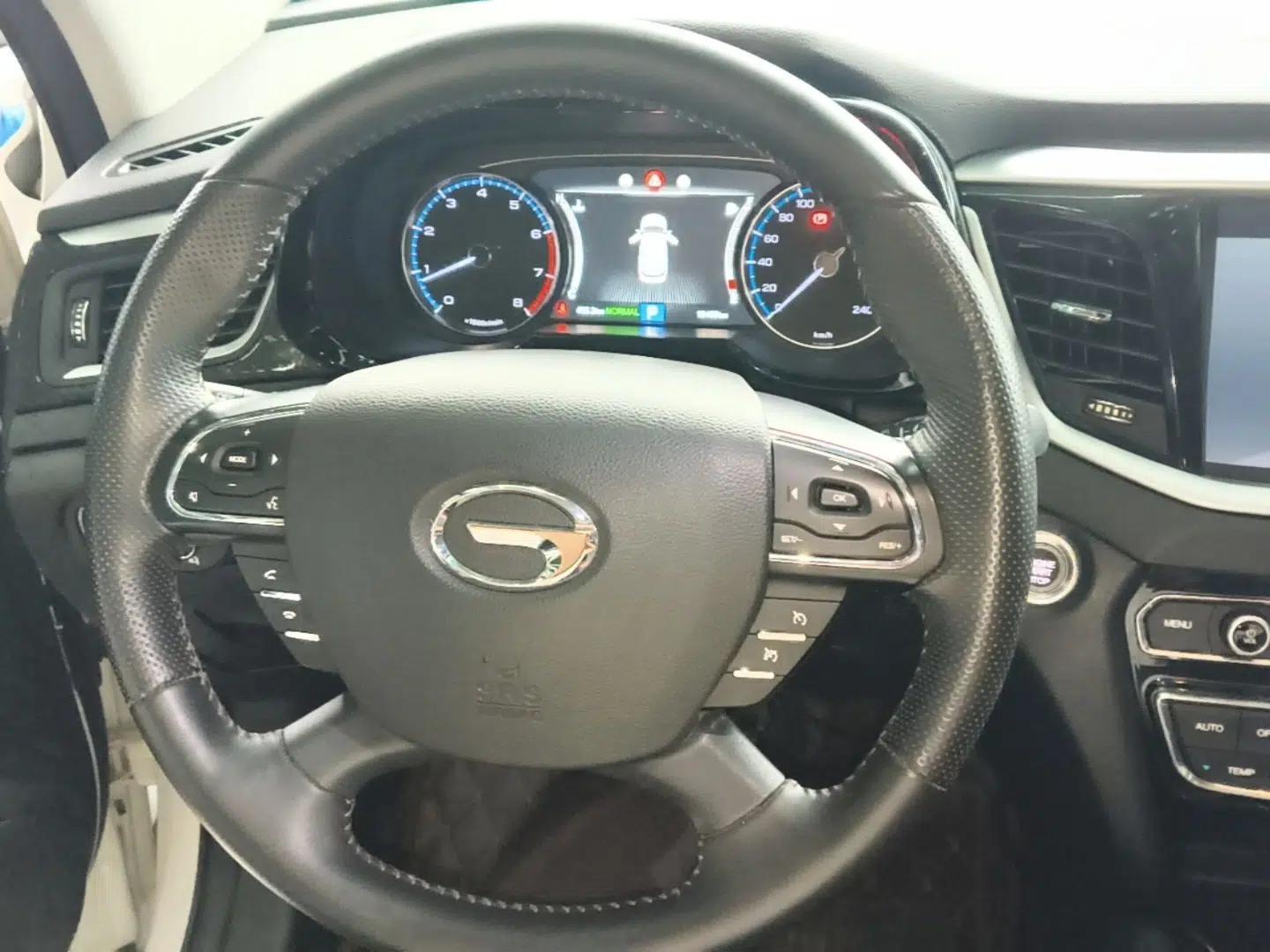 GAC Trumpchi GS7 2017 280T Two-Wheel Drive Luxury Model — миниатюра 18