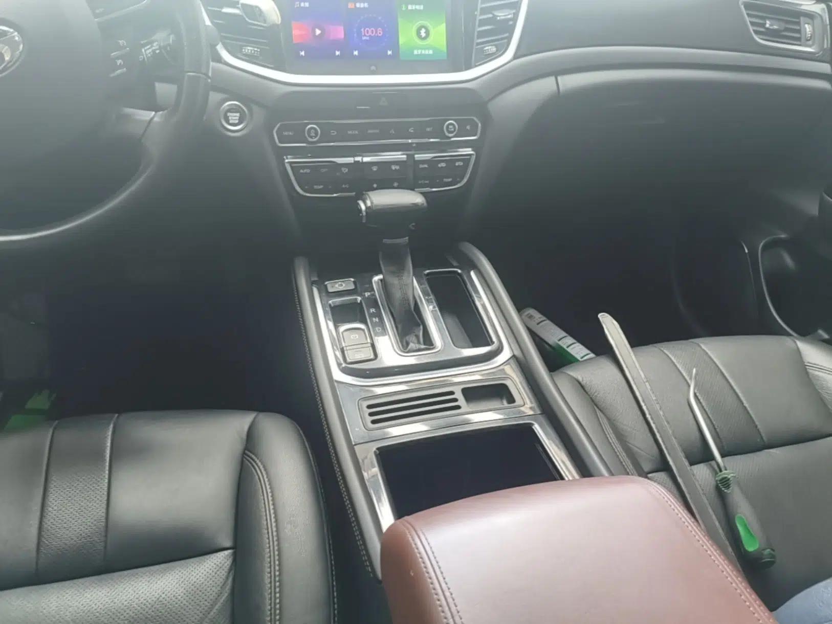 GAC Trumpchi GS7 2017 280T Two-Wheel Drive Luxury Model — миниатюра 21
